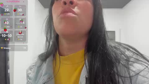 Snapshot of ema_and_camila chatting on 09-16-25, 07:04 ema y cami online show from 09-16-25, 07:04