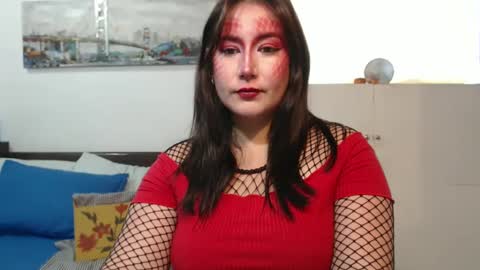 Snapshot of ema_gray8 chatting on 11-04-25, 12:37 Salome online show from 11-04-25, 12:37