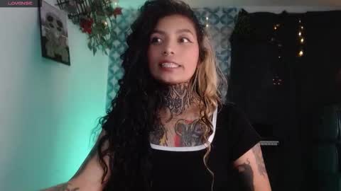 ema_ploxx online show from 10-25-25, 05:15