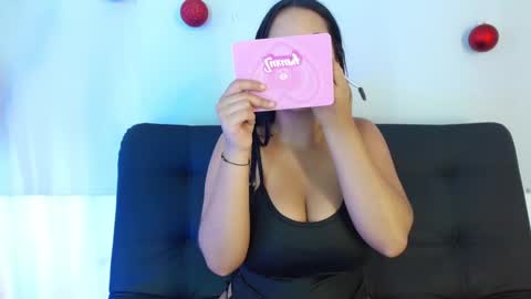 Snapshot of emadelacroix chatting on 12-15-25, 08:24 Ema Delacroix online show from 12-15-25, 08:24