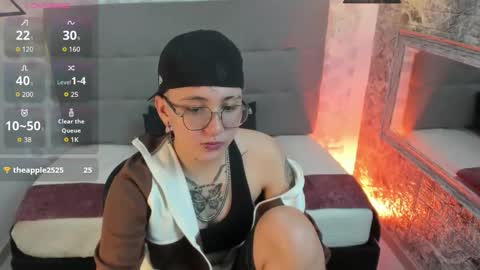 emahills__axelrose online show from 10-25-25, 10:01