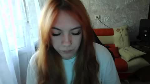 Snapshot of ember__fox chatting on 05-05-26, 11:40 ember__fox online show from 05-05-26, 11:40