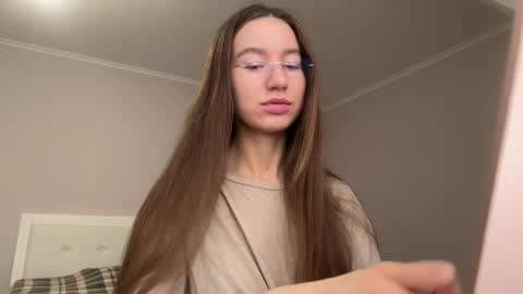 Alina online show from 06-08-26, 10:37