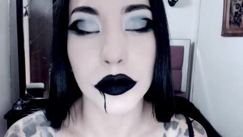 Emerald Black online show from 10-29-25, 06:15