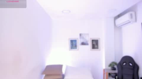 emelie_89 online show from 10-31-25, 12:06