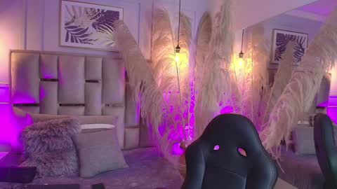 Emily  online show from 01-18-25, 12:35