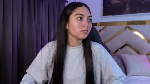 Snapshot of emelie_ch_ chatting on 07-05-26, 06:42 Emily online show from 07-05-26, 06:42