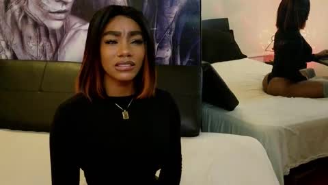 anyelii  online show from 01-14-26, 09:37