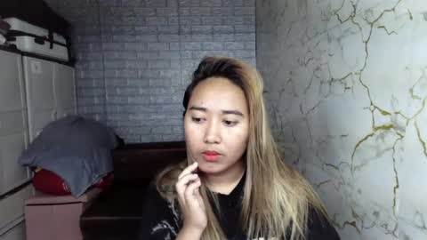 Snapshot of emely_slutxxx chatting on 07-02-26, 06:08 Emely online show from 07-02-26, 06:08