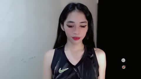 Snapshot of emelyn_fuckdoll chatting on 12-17-24, 07:59 Scarlett online show from 12-17-24, 07:59