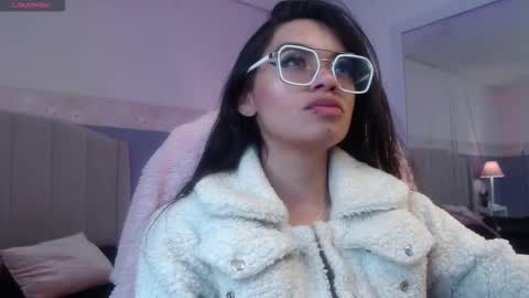 Danna online show from 12-23-25, 04:10