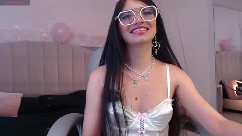 Danna online show from 01-18-26, 05:33