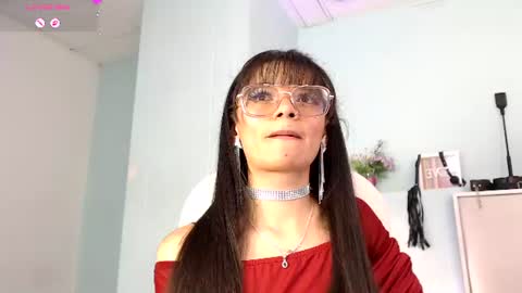 Snapshot of emerald_gh chatting on 08-04-26, 02:04 Danna online show from 08-04-26, 02:04