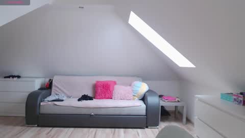 just me online show from 01-11-26, 11:04