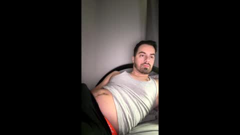 Snapshot of emgee88 chatting on 12-26-24, 06:01 emgee88 online show from 12-26-24, 06:01