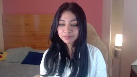 Snapshot of emi_kiss_xx chatting on 08-06-26, 07:05 Emi Kiss online show from 08-06-26, 07:05