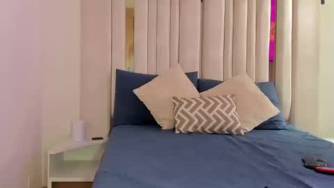 Snapshot of emi_royse chatting on 09-12-25, 06:41 emi_royse online show from 09-12-25, 06:41