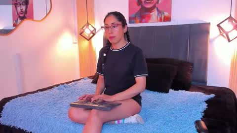 Emi online show from 03-05-26, 03:13