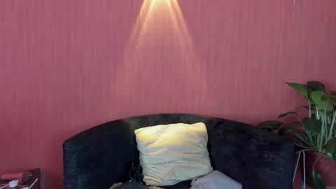 Emilia Gomez online show from 06-26-26, 05:50