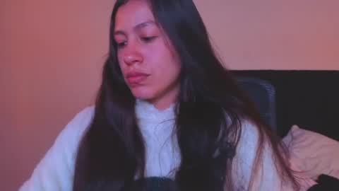 Emilia Gomez online show from 07-13-26, 04:59