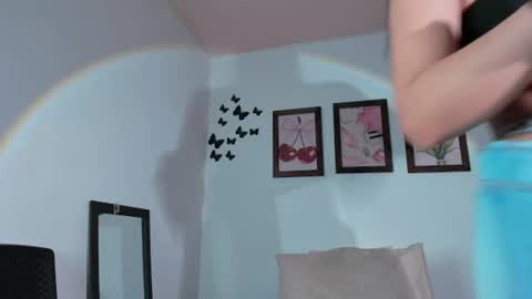 Emily  online show from 07-06-26, 09:50