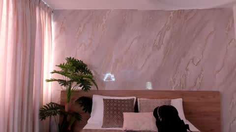 Snapshot of emiily_smile chatting on 01-15-26, 12:10 Emily online show from 01-15-26, 12:10