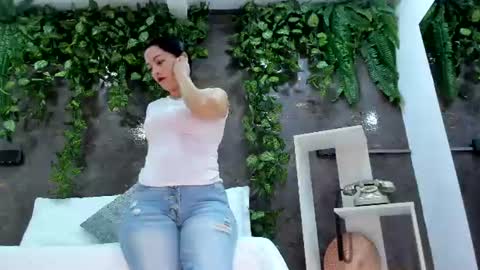 Emily online show from 07-21-26, 12:40