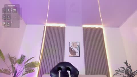 Snapshot of emiilycutex_ chatting on 01-22-25, 06:10 online show from 01-22-25, 06:10