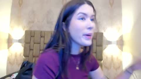 Snapshot of emiilycutex_ chatting on 02-26-25, 12:03 online show from 02-26-25, 12:03