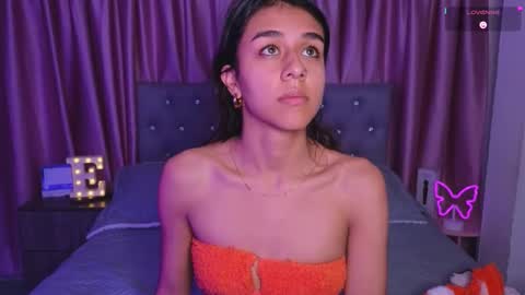 Snapshot of emiiscoot_1 chatting on 11-12-25, 10:30 Emily online show from 11-12-25, 10:30