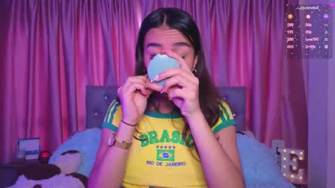 Snapshot of emiiscoot_1 chatting on 11-29-25, 02:42 Emily online show from 11-29-25, 02:42