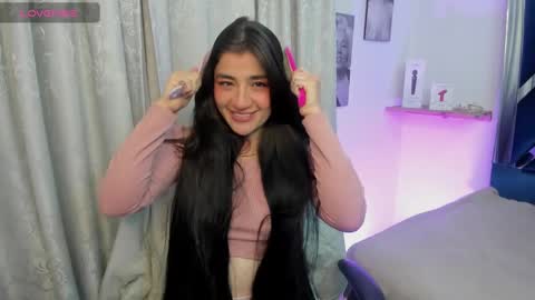 Snapshot of emilayton_ chatting on 01-12-25, 07:00 emilayton_ online show from 01-12-25, 07:00