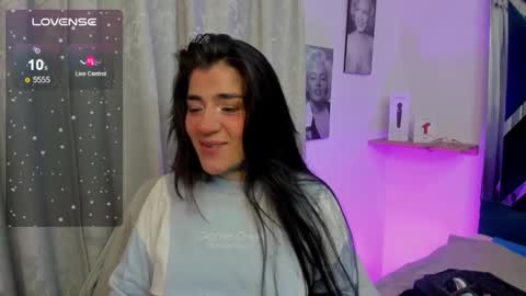 Snapshot of emilayton_ chatting on 01-20-25, 03:48 emilayton_ online show from 01-20-25, 03:48