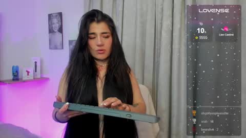 Snapshot of emilayton_ chatting on 01-24-25, 09:49 emilayton_ online show from 01-24-25, 09:49