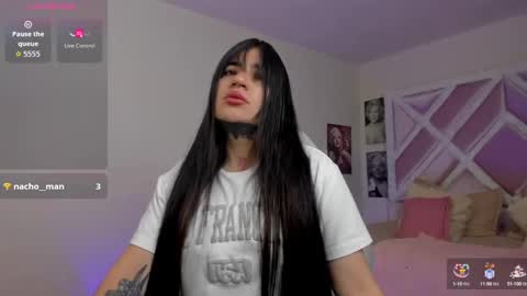 Snapshot of emilayton_ chatting on 09-16-25, 07:37 emilayton_ online show from 09-16-25, 07:37