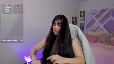 Snapshot of emilayton_ chatting on 09-20-25, 08:32 emilayton_ online show from 09-20-25, 08:32