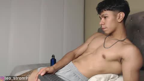 emile_239 online show from 01-25-25, 03:40