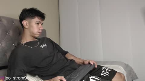 emile_239 online show from 02-17-25, 03:36