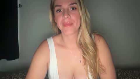 emilelovesyou online show from 06-05-26, 02:29