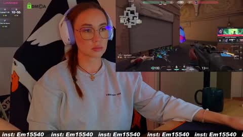 Snapshot of emili1_bc chatting on 01-16-25, 01:04 Emili online show from 01-16-25, 01:04