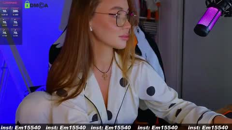 Snapshot of emili1_bc chatting on 01-21-25, 08:41 Emili online show from 01-21-25, 08:41