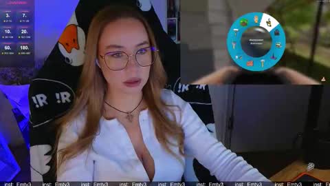 Emili online show from 12-17-25, 04:13