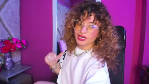 Emy  online show from 09-10-25, 09:59