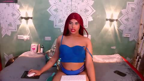 Emili roux online show from 02-04-25, 07:00