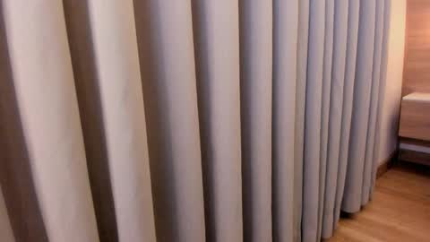 emilia_1040 online show from 04-24-26, 01:35