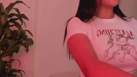 Snapshot of emilia_ghendle chatting on 02-27-25, 08:31 Emilia Big Boobs online show from 02-27-25, 08:31