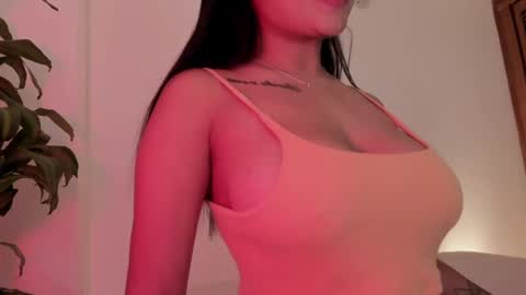 Snapshot of emilia_ghendle chatting on 03-03-25, 06:12 Emilia Big Boobs online show from 03-03-25, 06:12