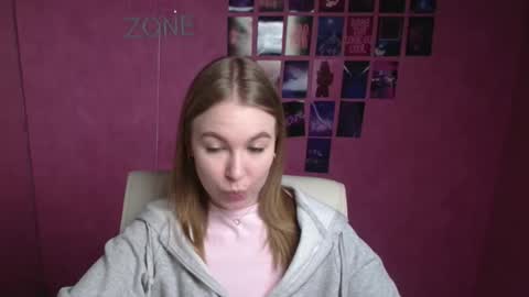 Emilia online show from 03-13-26, 06:42