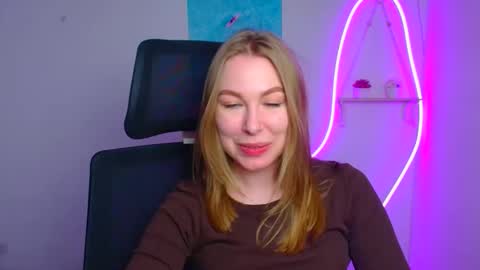 Emilia online show from 03-27-26, 08:37