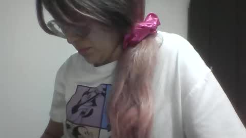 emiliahoney online show from 02-05-26, 04:33